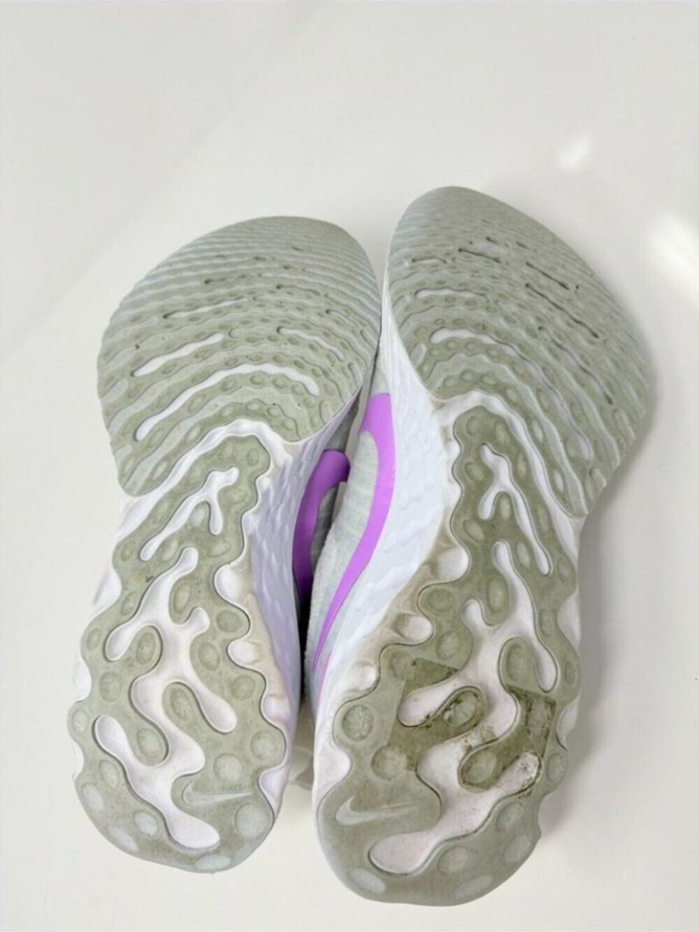 Nike React Infinity 3 Road Running Shoe Sneaker White Purple Size 9.5 - Picture 10 of 11